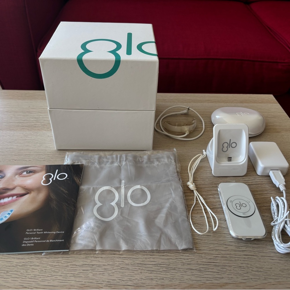 Glo Teeth Whitening Device Set